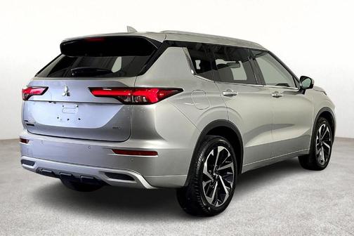 2024 Mitsubishi Outlander SEL