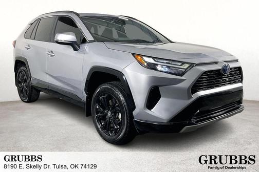 2024 Toyota RAV4 Hybrid SE