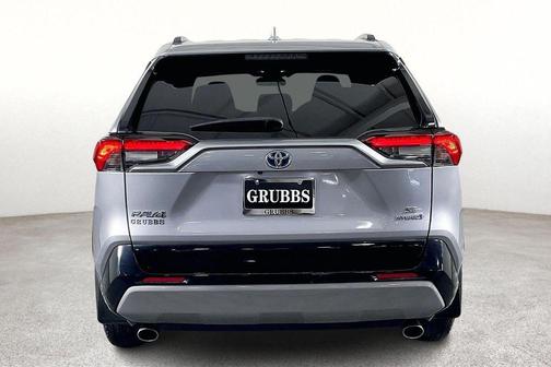 2024 Toyota RAV4 Hybrid SE