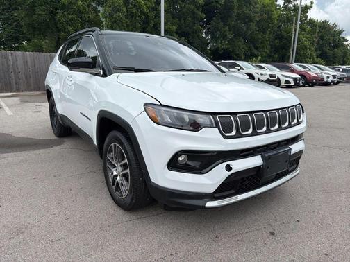 Bright White Clearcoat 2022 Jeep Compass Limited