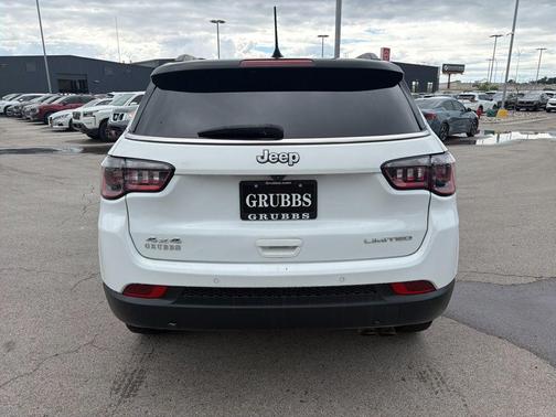 Bright White Clearcoat 2022 Jeep Compass Limited