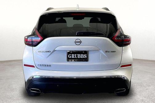 Pearl White Tri-Coat 2023 Nissan Murano SV