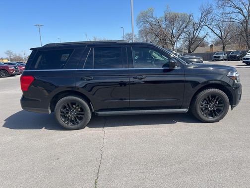 2022 Ford Expedition XLT