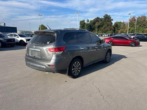 Gun 2015 Nissan Pathfinder S