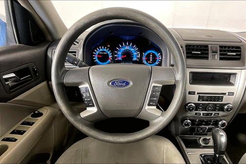 Brilliant Silver Metallic 2010 Ford Fusion SE