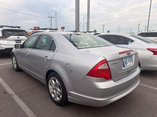 Brilliant Silver Metallic 2010 Ford Fusion SE