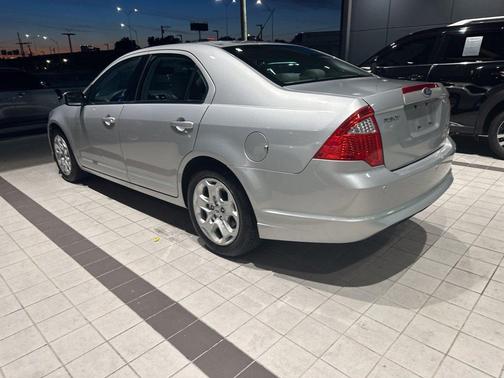 Brilliant Silver Metallic 2010 Ford Fusion SE