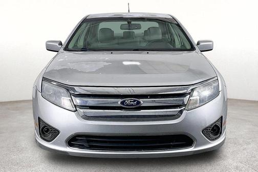 Brilliant Silver Metallic 2010 Ford Fusion SE