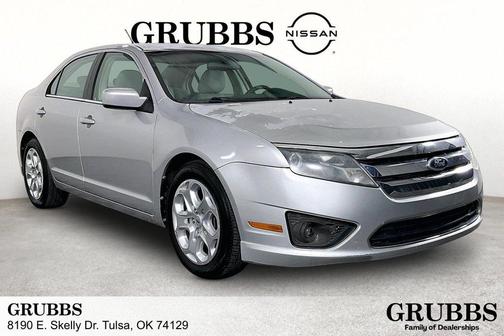 Brilliant Silver Metallic 2010 Ford Fusion SE