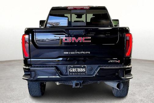 2025 GMC Sierra 2500 AT4