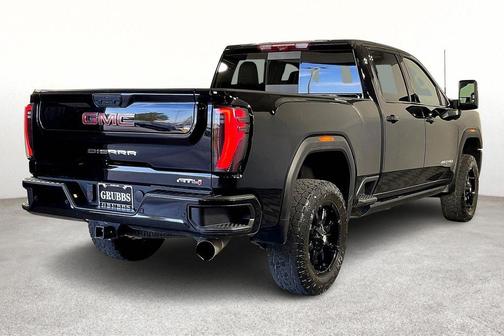 2025 GMC Sierra 2500 AT4