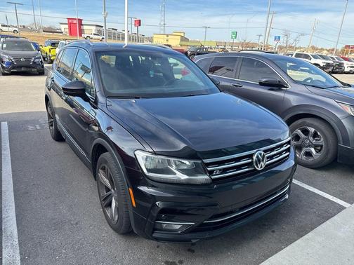 2019 Volkswagen Tiguan 2.0T SEL R-Line