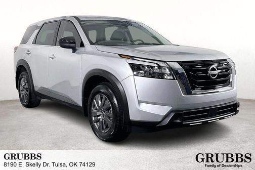 2025 Nissan Pathfinder S