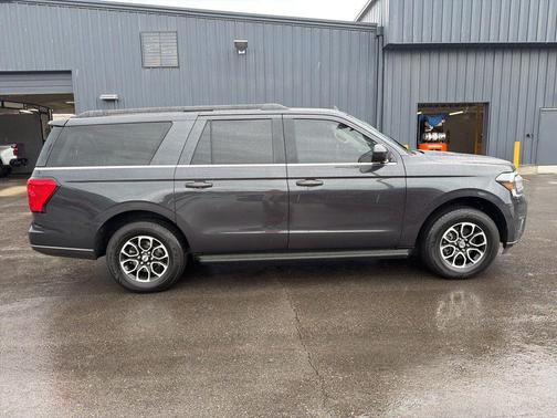 Gray Metallic 2024 Ford Expedition Max XLT