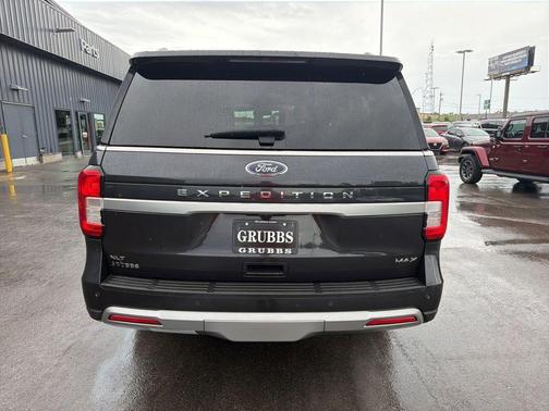 Gray Metallic 2024 Ford Expedition Max XLT