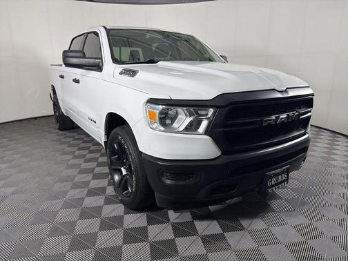 Bright White Clearcoat 2019 RAM 1500 Tradesman