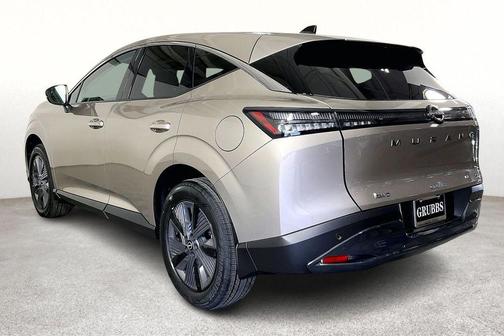 Champagne Silve 2026 Nissan Murano SL