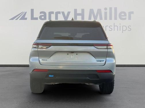 2025 Jeep Grand Cherokee 4xe Trailhawk