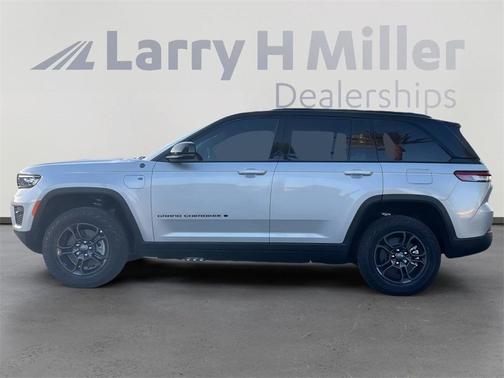 2025 Jeep Grand Cherokee 4xe Trailhawk