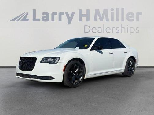 2023 Chrysler 300 Touring