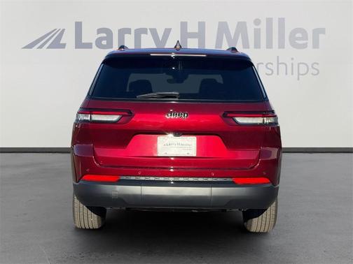 2025 Jeep Grand Cherokee L Laredo