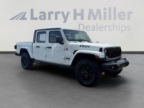 Bright White Clearcoat 2025 Jeep Gladiator Sport