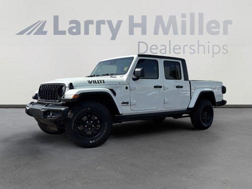 Bright White Clearcoat 2025 Jeep Gladiator Sport