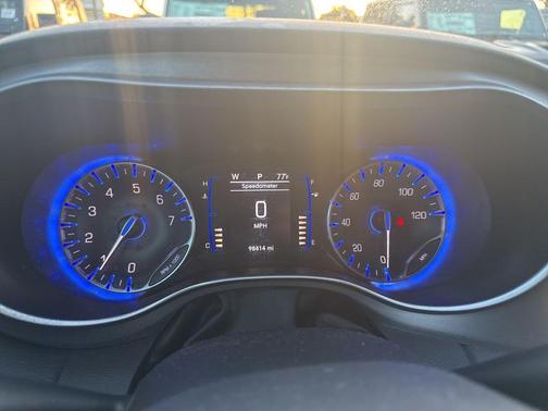 Granite Crystal Clearcoat Metallic 2018 Chrysler Pacifica Touring Plus