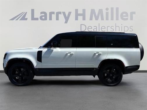 2024 Land Rover Defender P400 X-Dynamic SE