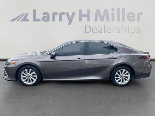 2021 Toyota Camry LE