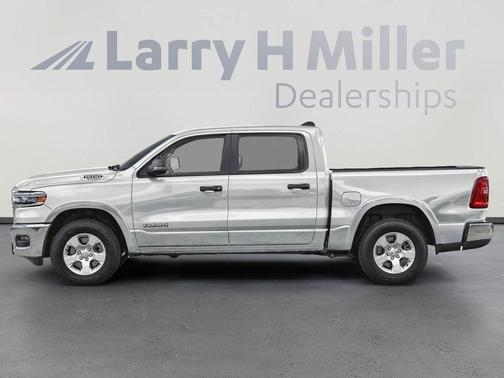 Bright White Clearcoat 2026 RAM 1500 Big Horn