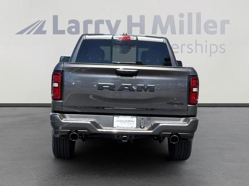 Granite Crystal Clearcoat Metallic 2026 RAM 1500 Express