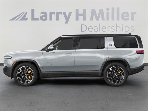 2024 Rivian R1S Adventure