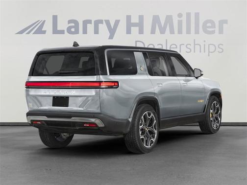 2024 Rivian R1S Adventure