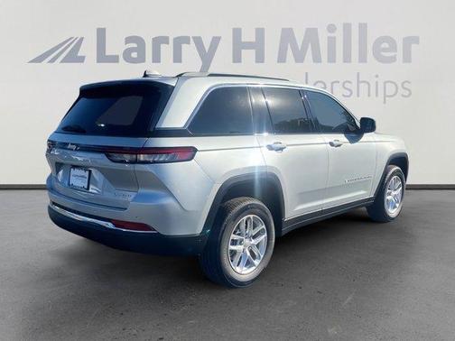 2025 Jeep Grand Cherokee Laredo X