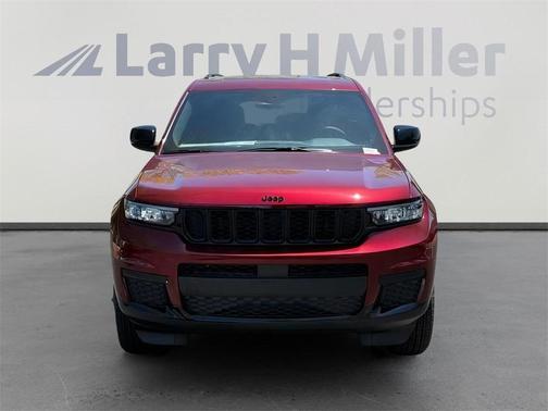 2025 Jeep Grand Cherokee L Laredo