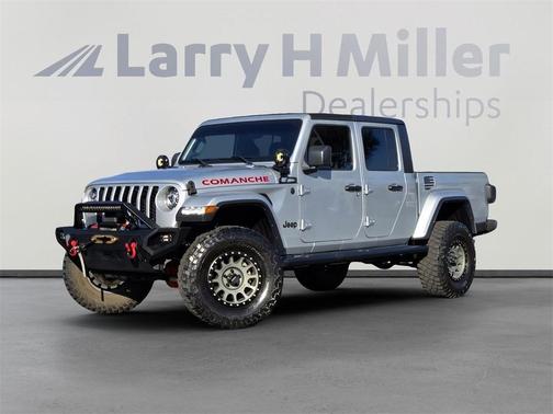 2022 Jeep Gladiator Sport