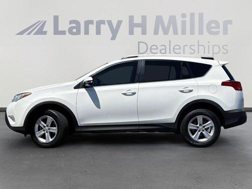 Super White 2013 Toyota RAV4 XLE