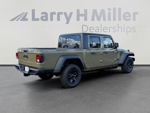 2026 Jeep Gladiator Sport