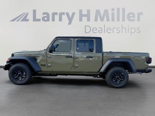 2026 Jeep Gladiator Sport