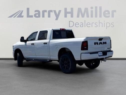 Bright White Clearcoat 2026 RAM 2500 Black Express