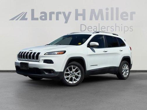 Bright White Clearcoat 2017 Jeep Cherokee Latitude