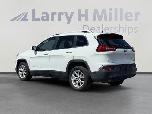 Bright White Clearcoat 2017 Jeep Cherokee Latitude