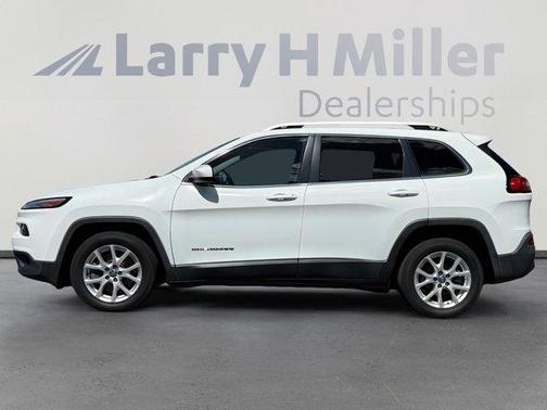 Bright White Clearcoat 2017 Jeep Cherokee Latitude