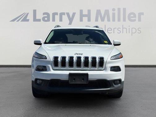 Bright White Clearcoat 2017 Jeep Cherokee Latitude