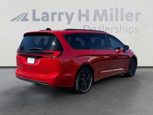 2026 Chrysler Pacifica Limited
