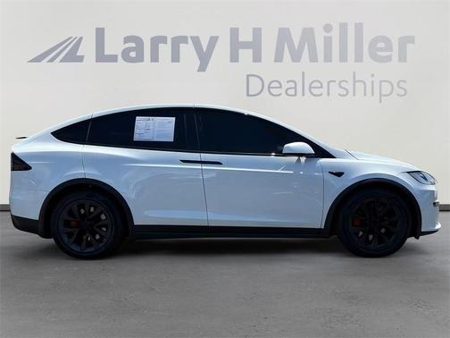 2023 Tesla Model X Plaid