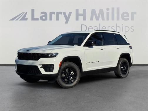 2025 Jeep Grand Cherokee Laredo