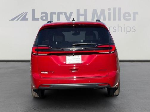 Red 2027 Chrysler Pacifica LIMITED