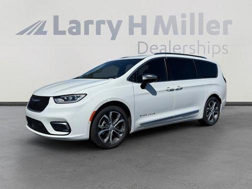 2026 Chrysler Pacifica Pinnacle